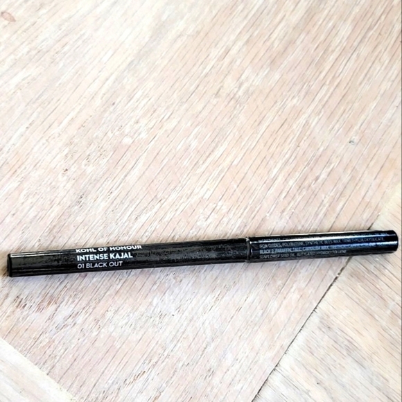 Sugar Cosmetics Other - Sugar Cosmetics Kohl Of Honour Intense Kajal 01 Black Out Black